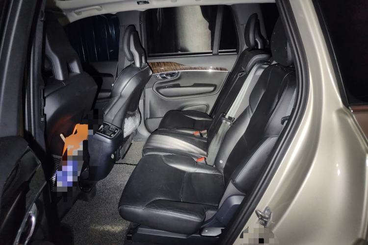 Used Volvo XC90  Left Rear Seat