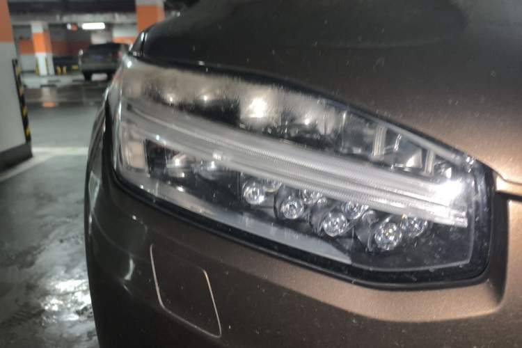Used Volvo XC90 2015 T6 Prestige 7-Seater Right Front Headlight