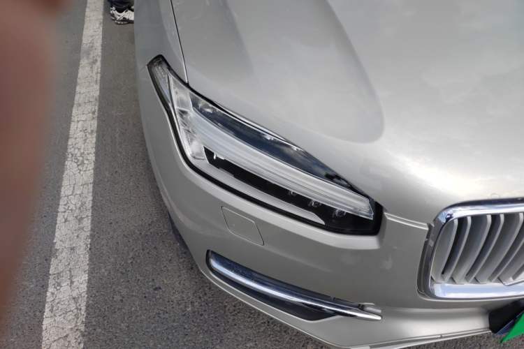 Used Volvo XC90 2015 T6 Zhiya Edition 7-seater Right Front Headlight