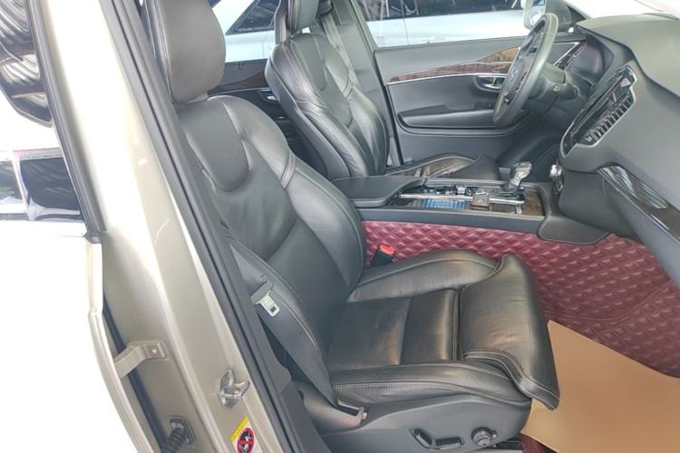 Used Volvo XC90 2015 T6 Luxury Edition 5-seater Right Front Seat
