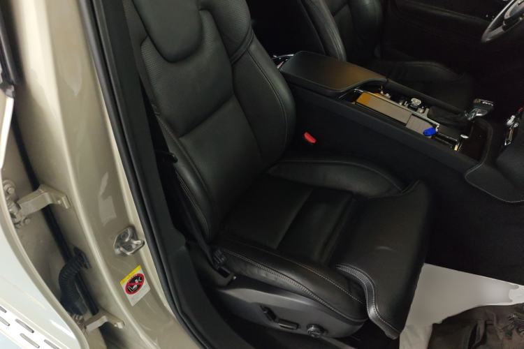 Used Volvo XC90 2015 T6 Luxury Edition 5-seater Right Front Seat