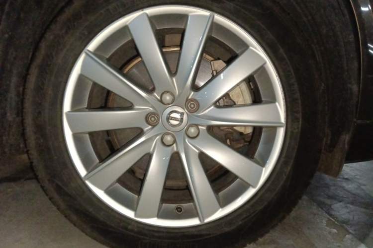 Used Volvo XC90 2015 T6 Zhiya Edition 7-seater Right Front Wheel Hub