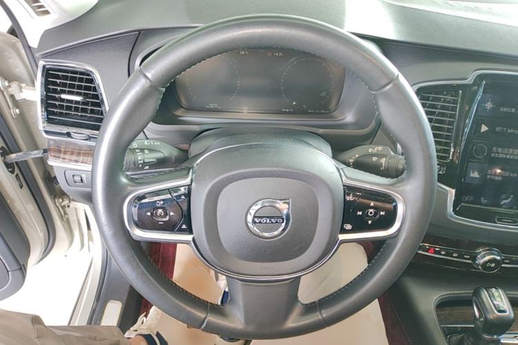 Used Volvo XC90 2015 T6 Luxury Edition 5-seater Steering Wheel