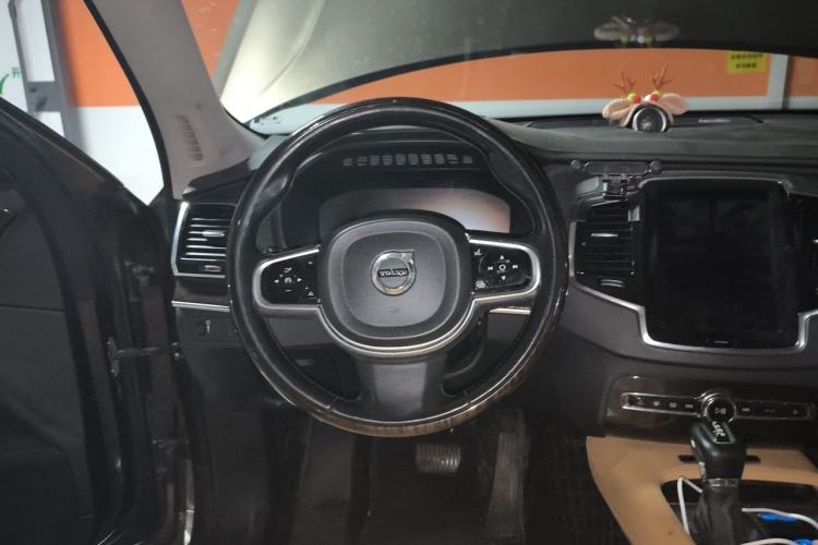 Used Volvo XC90 2015 T6 Prestige 7-Seater Steering Wheel