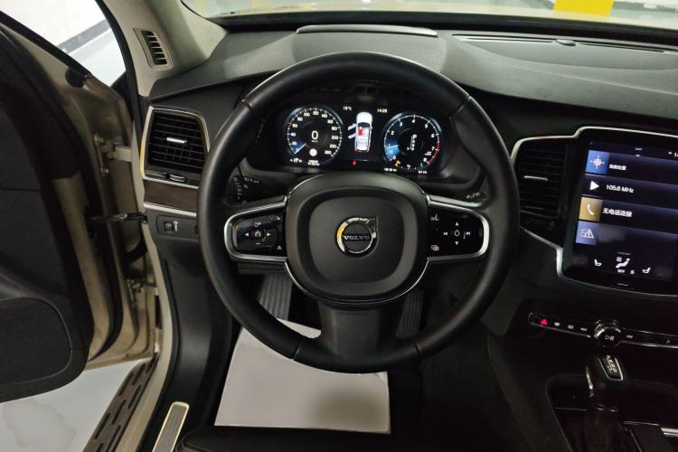 Used Volvo XC90 2015 T6 Luxury Edition 5-seater Steering Wheel