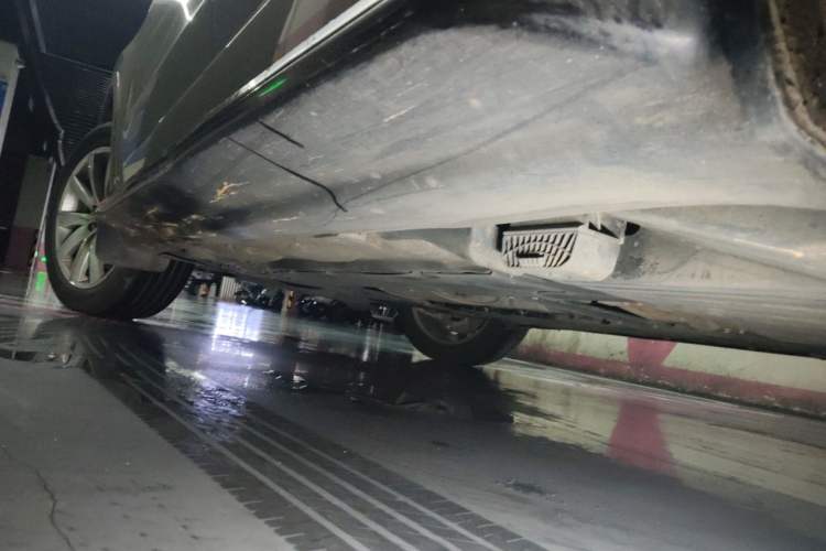 Used Volvo XC90 2015 T6 Zhiyi Edition 7-Seater Chassis Rear Left