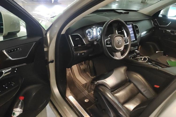 Used Volvo XC90 2015 T6 Luxury Edition 5-seater Driver Seat