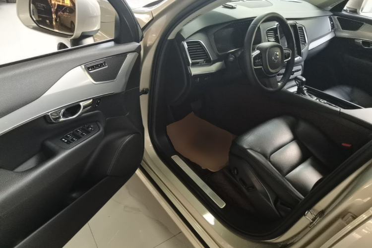Used Volvo XC90 2015 T6 Zhiyi Edition 7-Seater Driver Seat