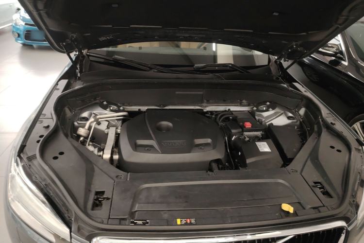 Used Volvo XC90 2015 T6 Zhiya Edition 7-seater Engine Bay
