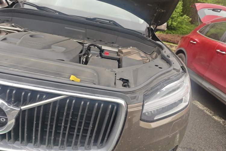 Used Volvo XC90 2015 T6 Zhiyi Edition 7-Seater Engine Bay Left