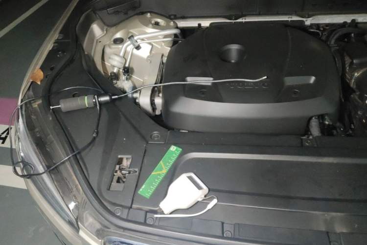 Used Volvo XC90 2015 T6 Zhiyi Edition 7-Seater Engine Bay Right