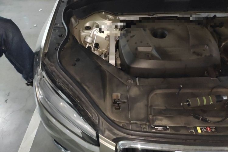 Used Volvo XC90 2015 T6 Luxury Edition 5-seater Engine Bay Right