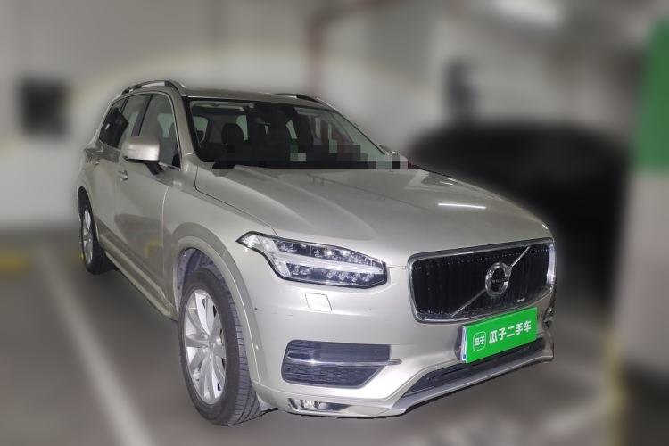 Used Volvo XC90 2015 T6 Luxury Edition 5-seater Front Right 45 Deg