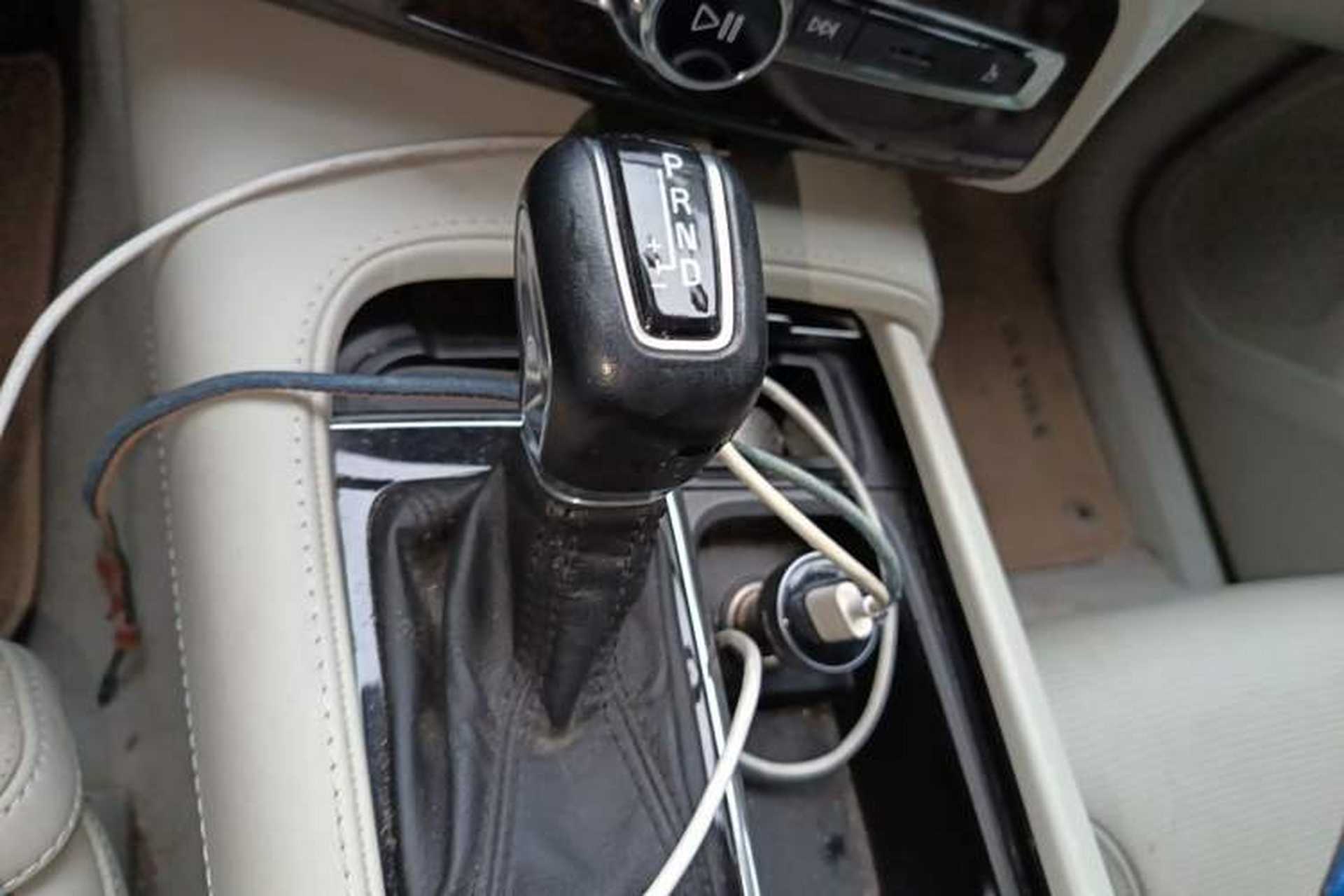 Used Volvo XC90 2015 T6 Luxury Edition 5-seater Gear Lever