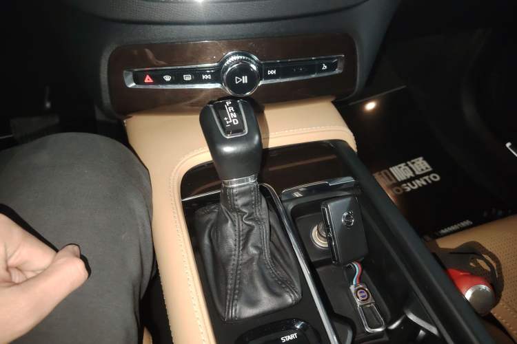 Used Volvo XC90 2015 T6 Zhiya Edition 7-seater Gear Lever