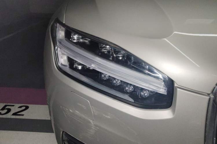 Used Volvo XC90 2015 T6 Zhiyi Edition 7-Seater Right Front Headlight