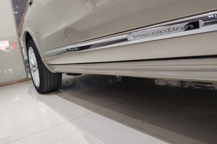 Used Volvo XC90 2015 T6 Luxury Edition 5-seater Right Side Sill