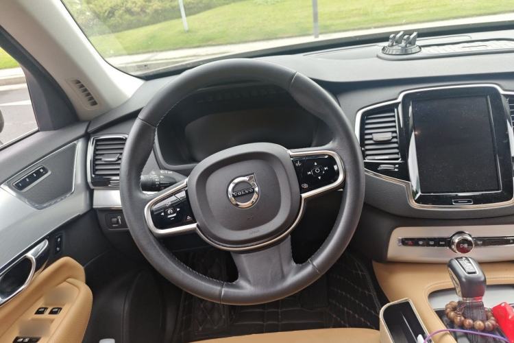 Used Volvo XC90 2015 T6 Zhiyi Edition 7-Seater Steering Wheel