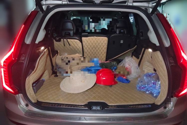 Used Volvo XC90 2015 T6 Zhiyi Edition 7-Seater Trunk