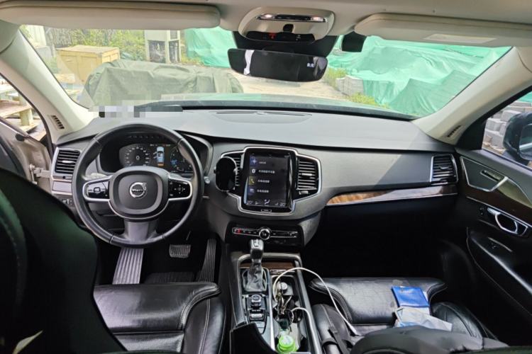 Used Volvo XC90 2015 T6 Zhiya Edition 7-seater Center Console