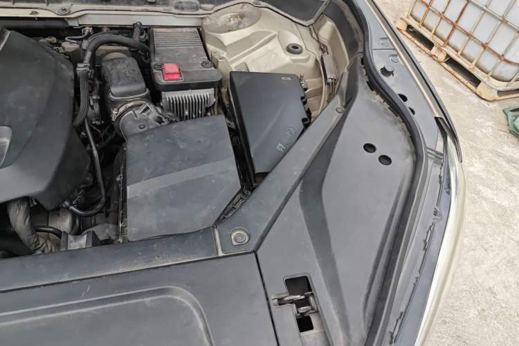 Used Volvo XC90 2015 T6 Zhiya Edition 7-seater Engine Bay Left
