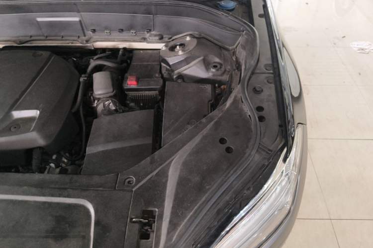 Used Volvo XC90 2015 T6 Zhiya Edition 7-seater Engine Bay Left