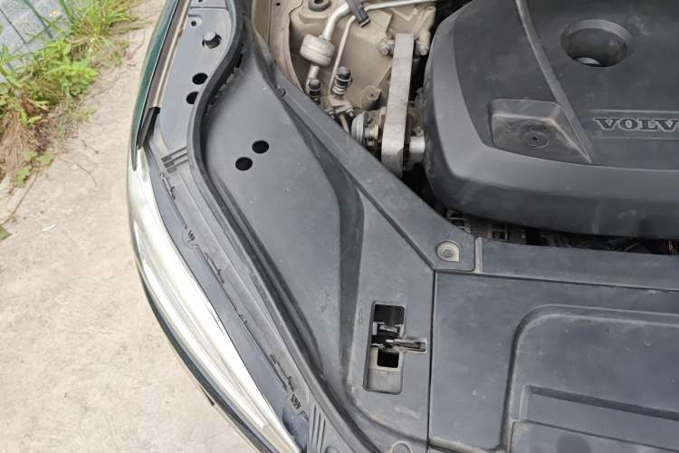 Used Volvo XC90 2015 T6 Zhiya Edition 7-seater Engine Bay Right
