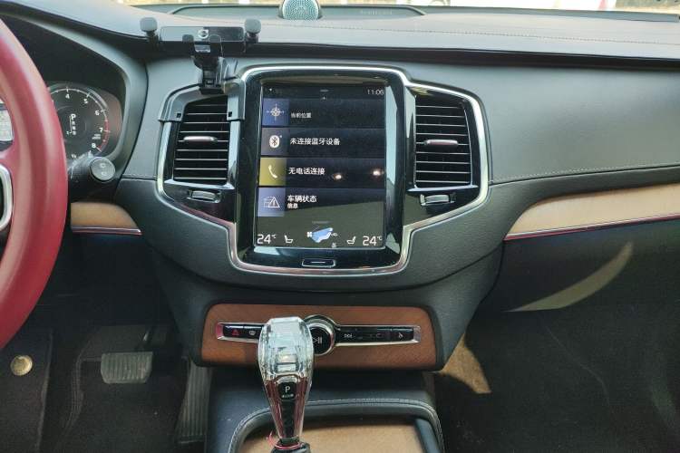 Used Volvo XC90 2015 T6 Prestige 7-Seater Audio And AC Panel