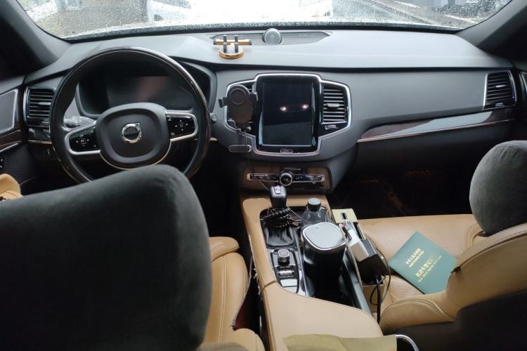 Used Volvo XC90 2015 T6 Zhiyi Edition 7-Seater Center Console