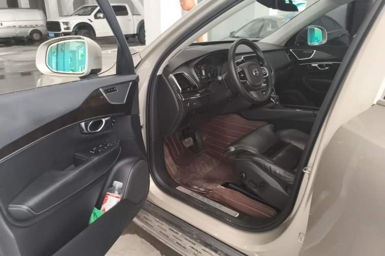 Used Volvo XC90 2015 T6 Luxury Edition 5-seater Driver Seat