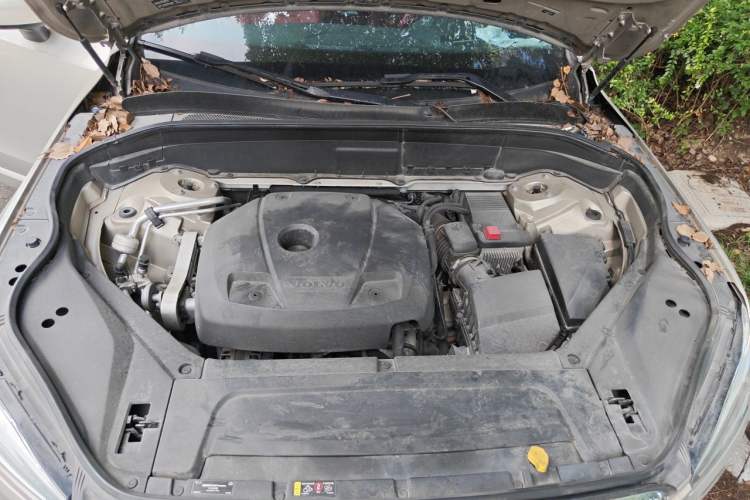 Used Volvo XC90 2015 T6 Luxury Edition 5-seater Engine Bay