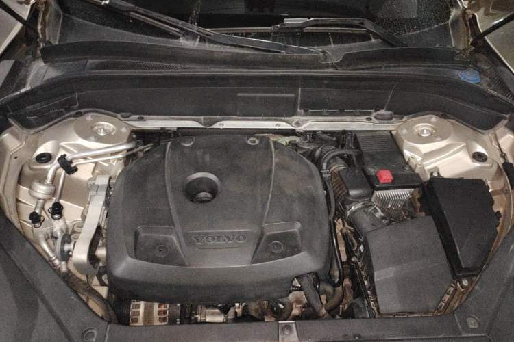 Used Volvo XC90 2015 T6 Luxury Edition 5-seater Engine Bay