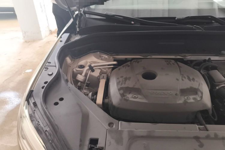 Used Volvo XC90 2015 T6 Luxury Edition 5-seater Engine Bay Right