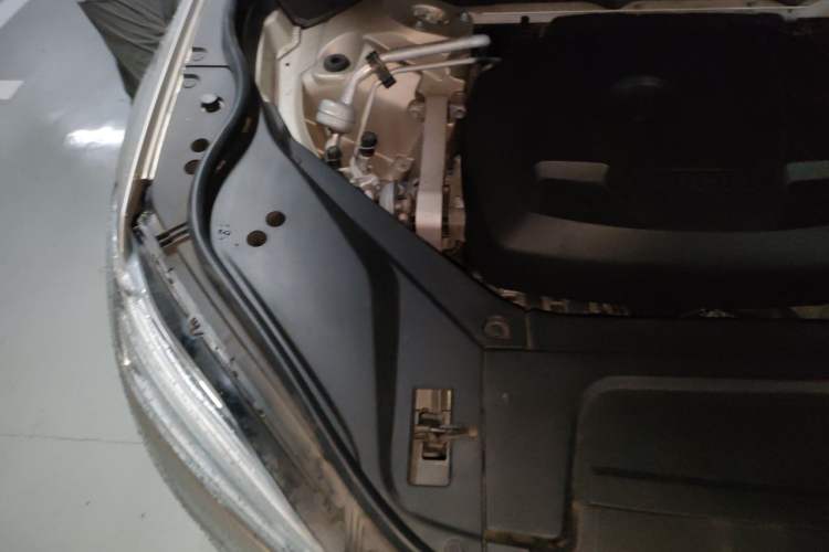 Used Volvo XC90 2015 T6 Zhiyi Edition 7-Seater Engine Bay Right