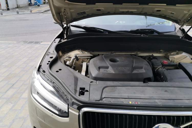 Used Volvo XC90 2015 T6 Luxury Edition 5-seater Engine Bay Right