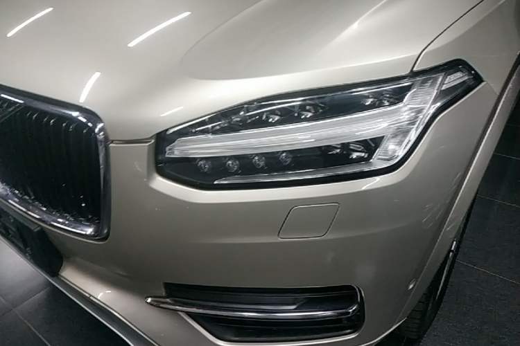 Used Volvo XC90 2015 T6 Luxury Edition 5-seater Left Front Headlight