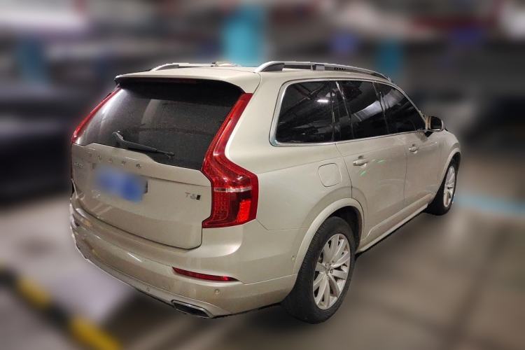 Used Volvo XC90 2015 T6 Luxury Edition 5-seater Rear Right 45 Deg