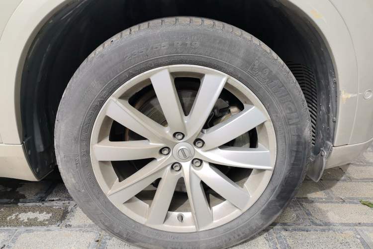 Used Volvo XC90 2015 T6 Luxury Edition 5-seater Right Front Wheel Hub