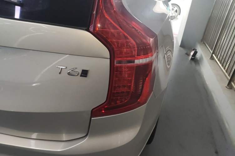 Used Volvo XC90 2015 T6 Zhiya Edition 7-seater Right Rear Taillight