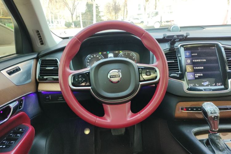 Used Volvo XC90 2015 T6 Prestige 7-Seater Steering Wheel