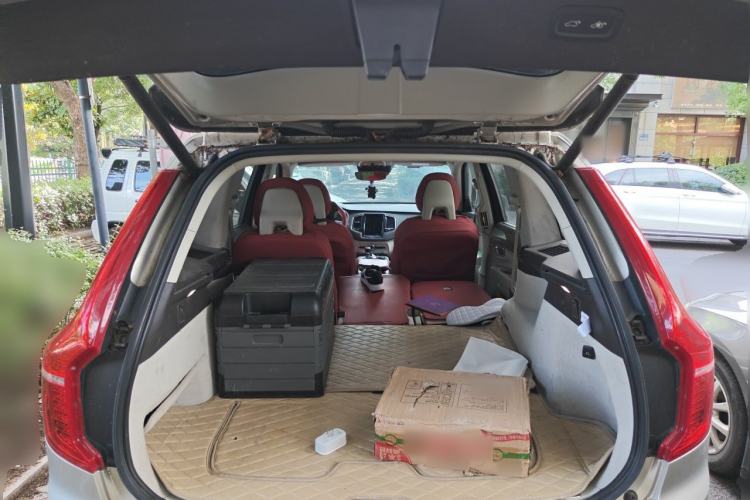 Used Volvo XC90 2015 T6 Luxury Edition 5-seater Trunk