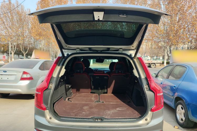 Used Volvo XC90 2015 T6 Prestige 7-Seater Trunk