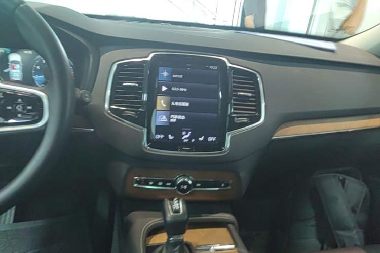 Used Volvo XC90 2015 T6 Zhiya Edition 7-seater Audio And AC Panel