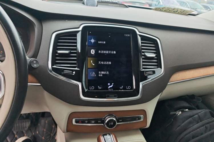 Used Volvo XC90 2015 T6 Zhiya Edition 7-seater Audio And AC Panel