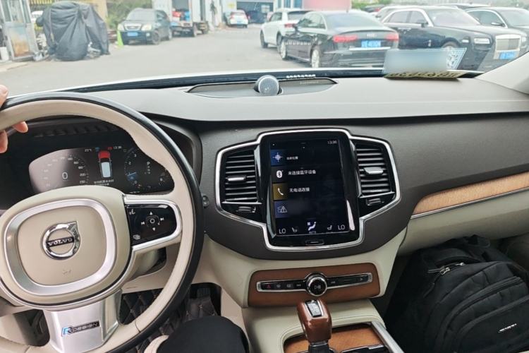 Used Volvo XC90 2015 T6 Zhiya Edition 7-seater Center Console