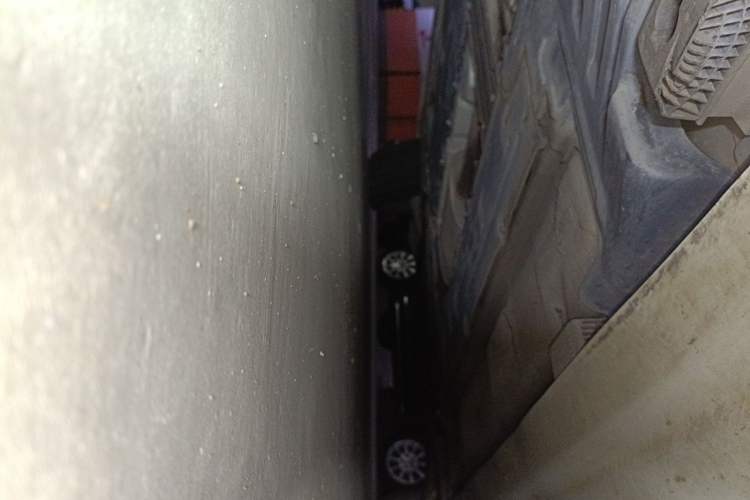 Used Volvo XC90  Chassis Rear Right