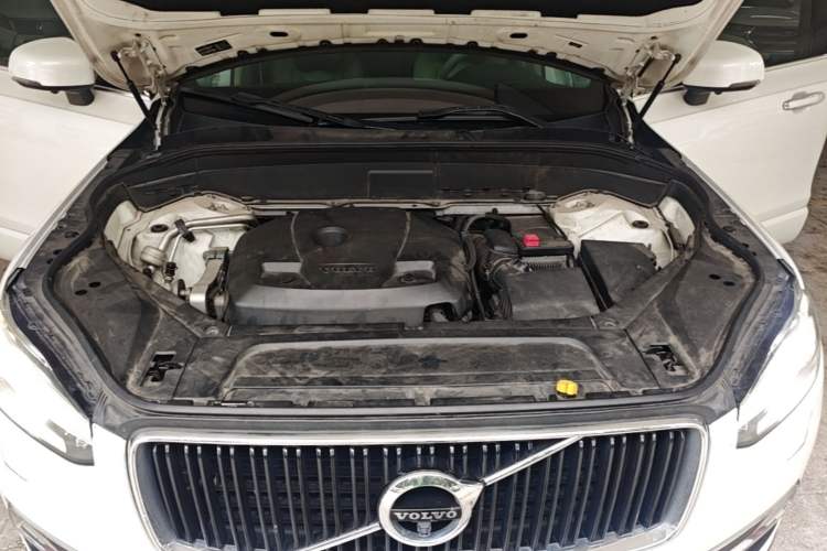 Used Volvo XC90 2015 T6 Zhiya Edition 7-seater Engine Bay