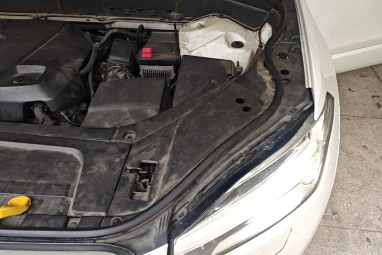 Used Volvo XC90 2015 T6 Zhiya Edition 7-seater Engine Bay Left