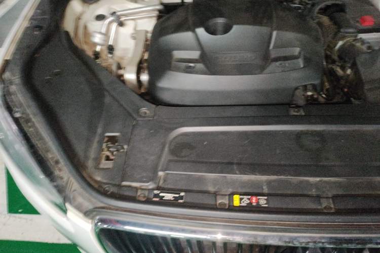 Used Volvo XC90 2015 T6 Zhiya Edition 7-seater Engine Bay Right
