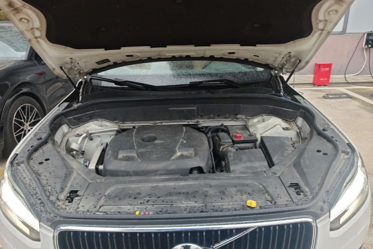 Used Volvo XC90 2015 T6 Zhiya Edition 7-seater Engine Bay
